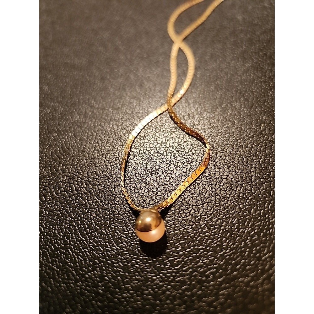 Gold Tone 18" Necklace With Attached Simulated Pearl Drop - Picture 4 of 5
